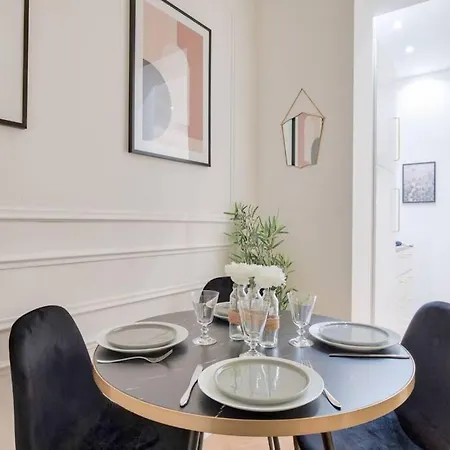 Chic Appartement A 2 Pas De Arc Triomphe - 4P Apartman