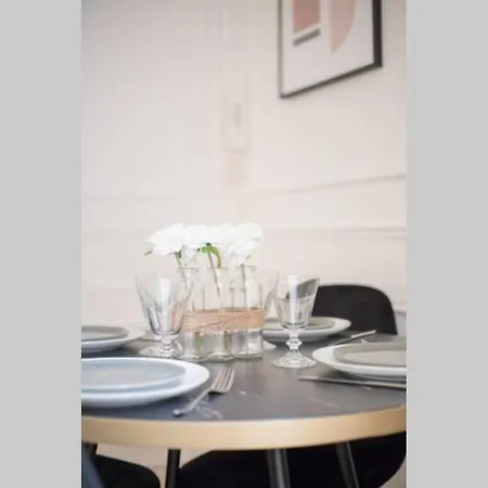 Chic Appartement A 2 Pas De Arc Triomphe - 4P